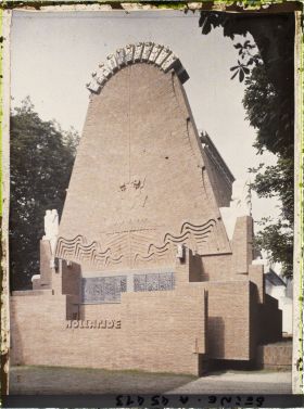 Image représentant L'Exposition des arts décoratifs, Pavillon de la Hollande, façade postérieure