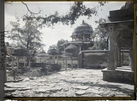 Image représentant Chatris de la nécropole des maharanas du Mewar