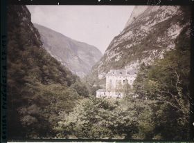 Image représentant France , Vallée D'Ossau, Eaux Chaudes