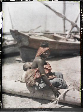 Image représentant Une jeune femme et son enfant