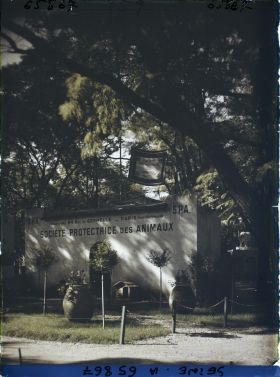 Image représentant L'Exposition Coloniale Internationale de 1931, le pavillon de la Société protectrice des animaux (S.P.A.)