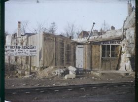 Image représentant France, Soissons, Boulangerie installée dans un reste de Maison