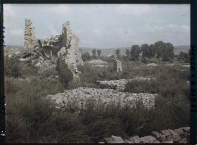 Image représentant France, Charny, Les ruines de l'Eglise, vue prise vers la Meuse