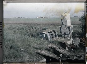 Image représentant France, La Bassée, Wagonnet dans lequel a été coulé du Ciment pour Confection d'abris d'artillerie