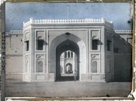 Image représentant Porte de l'enceinte de l'ancien palais