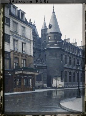 Image représentant Le Conservatoire des Arts et Métiers rue St-Martin, la tour du Vertbois