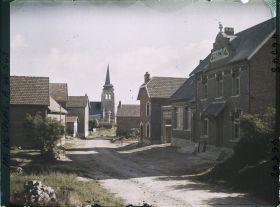 Image représentant France, Boileux, Vue vers l'Eglise et la Mairie
