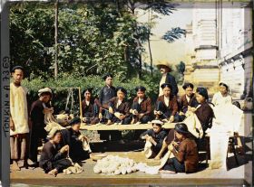 Image représentant Le tissage et le tricotage du kapok