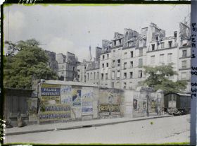 Image représentant Le quai de Montebello et la rue Saint-Julien-le-Pauvre
