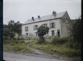 Image représentant Façade de la Maison du Tisserand, lieu de la rencontre entre Bismarck et Napoléon III en 1870