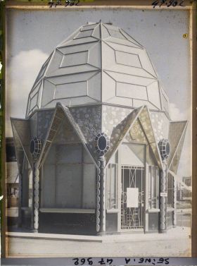 Image représentant L'Exposition des arts décoratifs, Pavillon de la Chambre syndicale des diamantaires, architectes Lambert, Saacké et Bailly