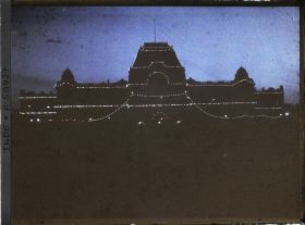 Image représentant Les illuminations du nouveau palais du maharajah Jagatjit Singh
