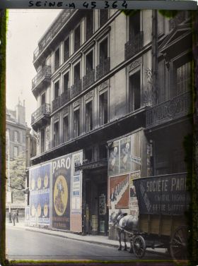 Image représentant La maison à l'angle du boulevard des Italiens et de la rue Drouot