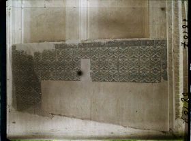 Image représentant Faiences dans le mausolée