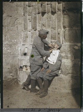 Image représentant Le coiffeur de la compagnie