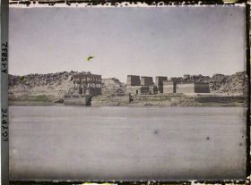 Image représentant Vue d'ensemble sur le temple d'Isis