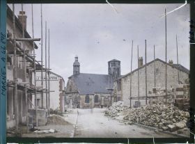 Image représentant France, Vienne le Château Marne (475 h.), Vue vers l'Eglise (par la rte de Vienne-la-Ville à Autry)