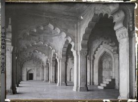 Image représentant Intérieur de la mosquée de la Perle (Moti Masjid) dans le fort Rouge (Lal Qila)