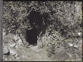 Image représentant L'entrée du tumulus de Gavrinis