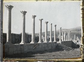 Image représentant Colonnades du Forum, vestiges de de la cité antique Cuicul