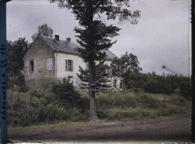 Image représentant La Maison du Tisserand, lieu de la rencontre entre Bismarck et Napoléon III en 1870