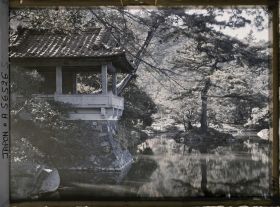 Image représentant Parc Ritsurin-koen (ou Kuribayashi-koen) : étang Gun'o-chi (ou Gunôchi) et son pavillon Kanôkaku
