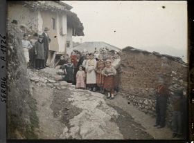 Image représentant Des habitants du quartier serbe