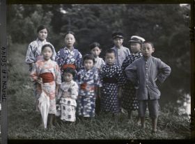 Image représentant Groupe d'enfants de la campagne