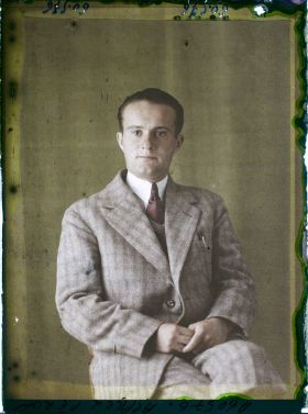 Image représentant Monsieur Alfred Péron