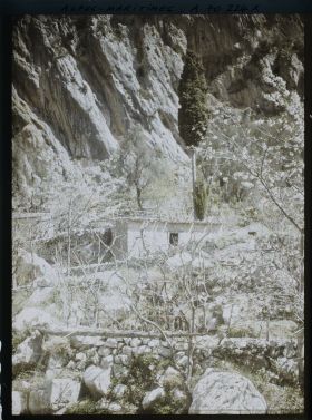 Image représentant Espace cultivé au pied du rocher Sainte-Agnès ?