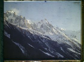 Image représentant France Les Alpes, Vallée de Chamonix, Coucher de Soleil s/ le Mt Blanc, les Aiges du Midi, du Plan et de la Blaitière (5h 20)