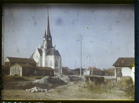 Image représentant France, Cernay près Monthois, Place de l'Eglise