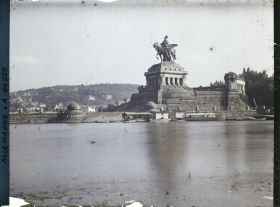 Image représentant Allemagne, Coblence, Statue Guillaume Ier au conflluent du Rhin et de la Moselle