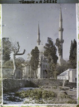 Image représentant Eyüp Sultan Camii ("mosquée du Sultan-Eyüp"), la Grande Mosquée d'Eyüp