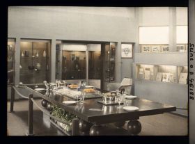 Image représentant L'Exposition des arts décoratifs, Pavillon de la Revue Art et Décoration et du groupe des Artisans français contemporains, sur l'esplanade des Invalides, Salle à manger