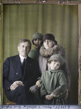 Image représentant L'ambassadeur  Myron Timothy Herrick et sa famille
