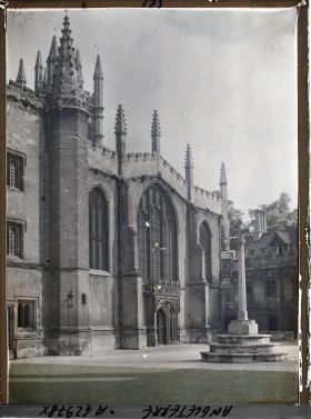 Image représentant Le côté ouest du Magdalen College