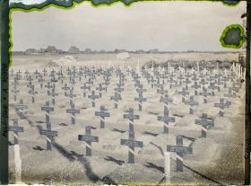 Image représentant Belgique, Nieuport, Un Coin du Cimetière de Nieuport - Bains