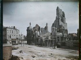 Image représentant France, Arras, Hôtel de Ville et la rue aux Ours