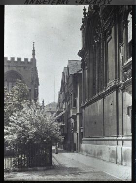 Image représentant Rue entre l'église Sainte Marie et Brasenose College