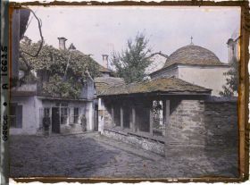 Image représentant Mont Athos, Karyès, Une rue à Karyès