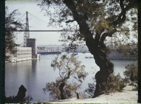 Image représentant Une partie du fort Saint-Jean et le vieux port