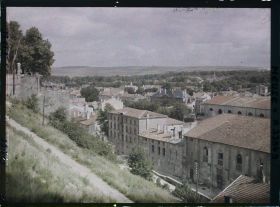 Image représentant France, Verdun, Vue prise de la Place de la Roche vers l'Est