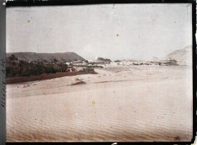 Image représentant Vue panoramique de l'oasis et de la ville