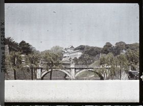 Image représentant Le palais impérial et le pont double de l'entrée principale (Nijubashi)
