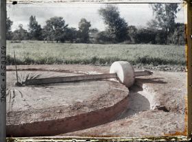 Image représentant Un manège pour la fabrication d'enduit servant à la construction des édifices