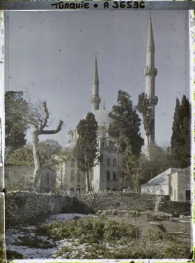 Image représentant L'Eyüp Sultan Camii ("mosquée du Sultan-Eyüp"), la Grande Mosquée d'Eyüp