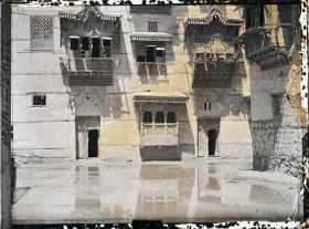 Image représentant Façade de maison après la pluie