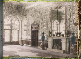Image représentant Dans l'Arg (la citadelle royale), au premier étage du Palais du Golestan, la "Salle des miroirs"