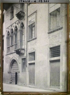 Image représentant Palais Squarzi rue des Saints apôtres